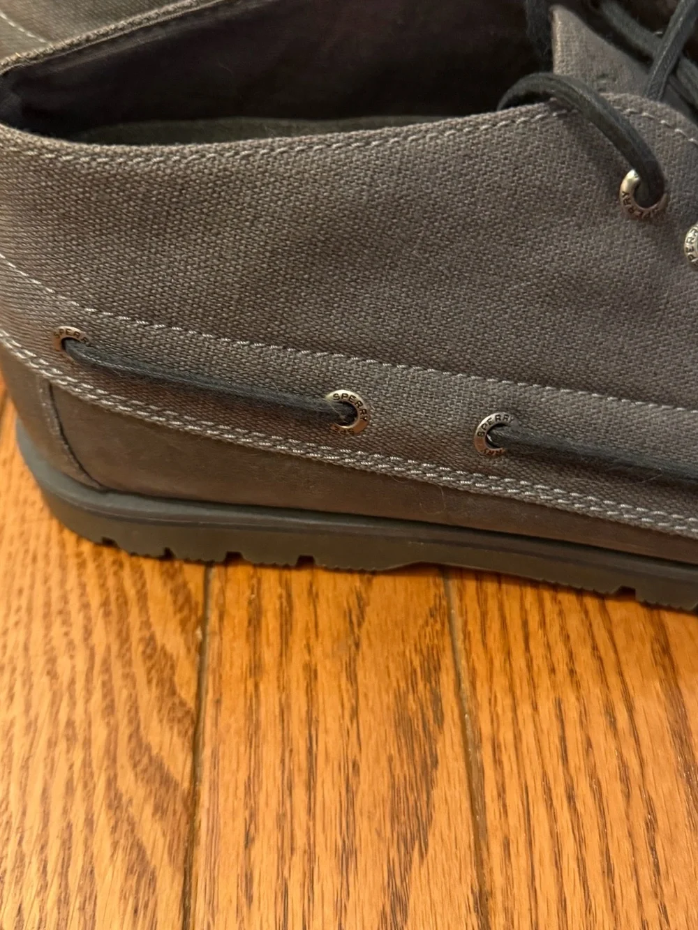 Sperry traction eyelets